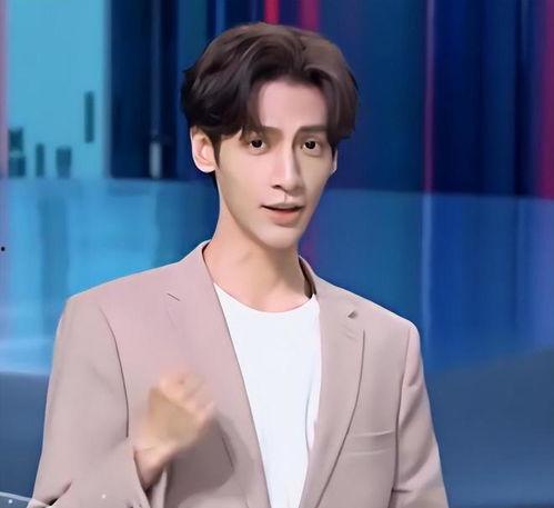 爱豆吃瓜娱乐酱罗云熙,从舞者到演员，爱豆的蜕变之路