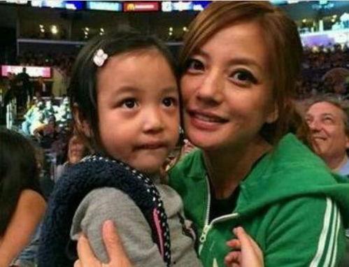 娱乐圈吃瓜爆料老燕子闺女,老燕子闺女神秘事件揭秘