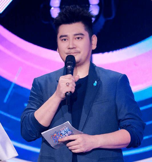 关于娱乐圈吃瓜的博主,揭秘热门八卦背后的真相