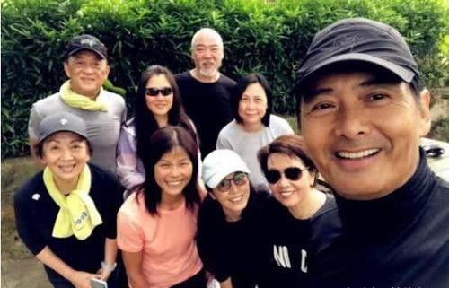 娱乐圈吃瓜小故事在线听,揭秘明星们的真实生活