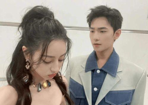 娱乐吃瓜君杨洋迪丽热巴,甜蜜互动引热议，CP感十足