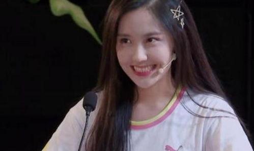 娱乐吃瓜姐王艺瑾是谁啊,她是如何成为吃瓜界的佼佼者的？