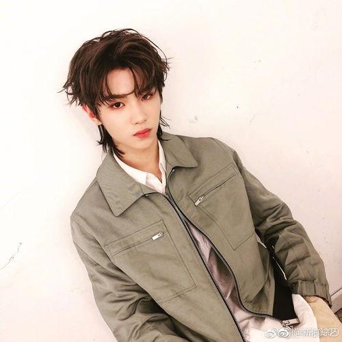 娱乐圈吃瓜黄明昊视频,娱乐圈幕后真相大揭秘